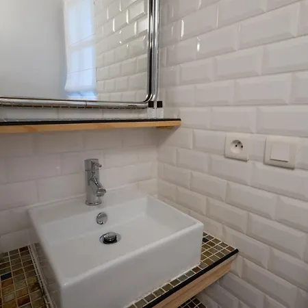 Apartment Charming In The Heart Of